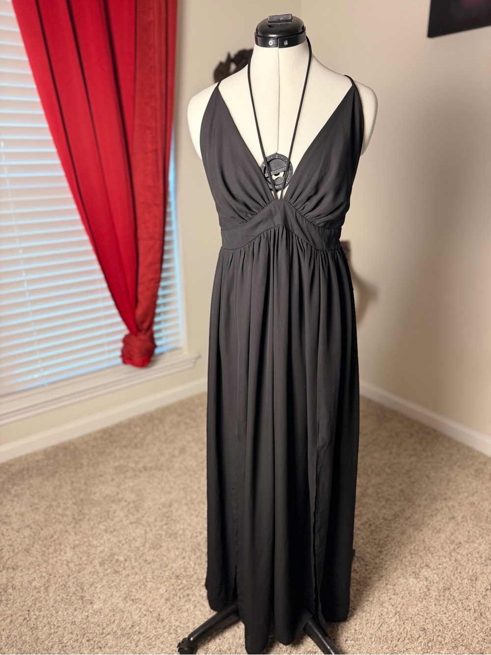 Sleeveless Black V-Neck Maxi Dress with Gathered Waist